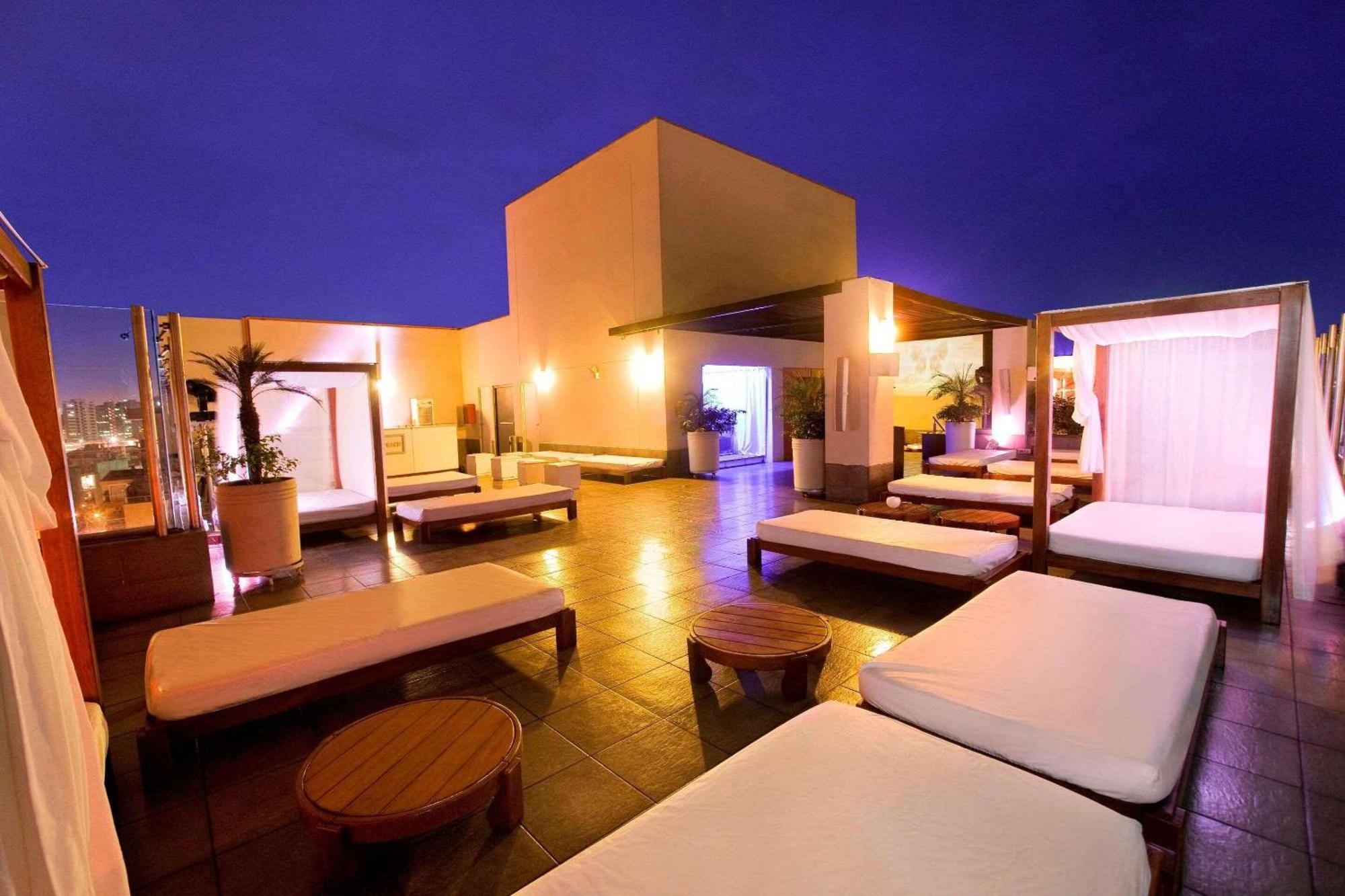Radisson Decapolis Miraflores Hotel