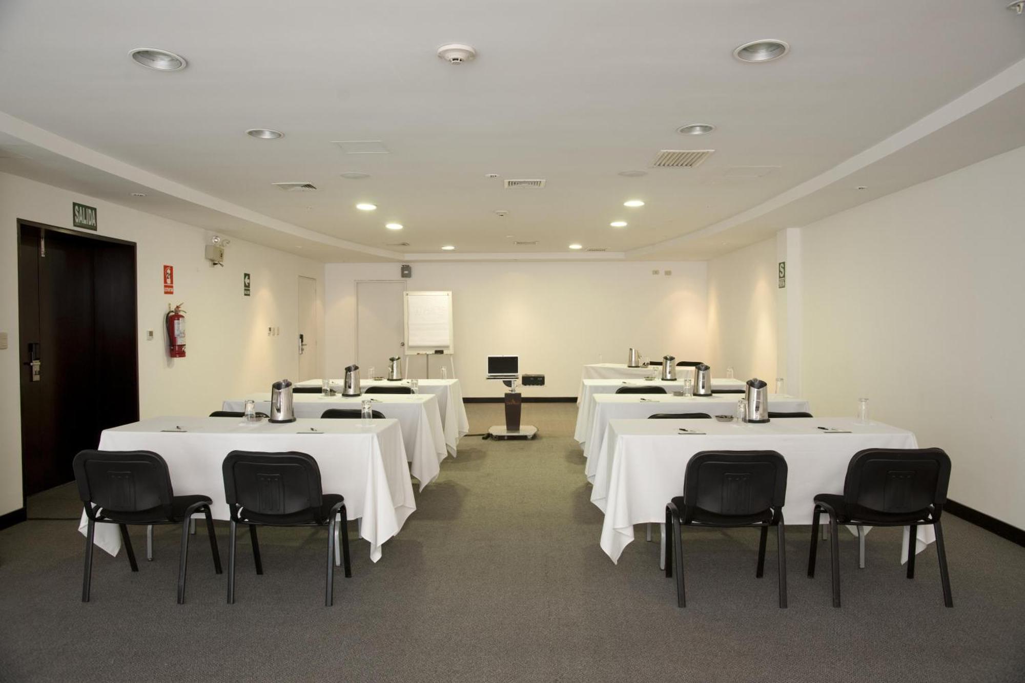 Radisson Decapolis Miraflores Lima